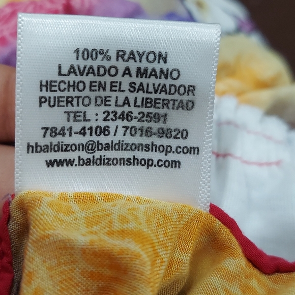 Beautiful Women's dress - Picture 8 of 8